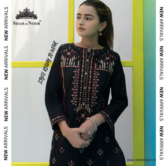 SN 112 cambric embroidered suit Shah e Noor 